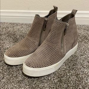 Steve Madden Wedgie-P Sneakers